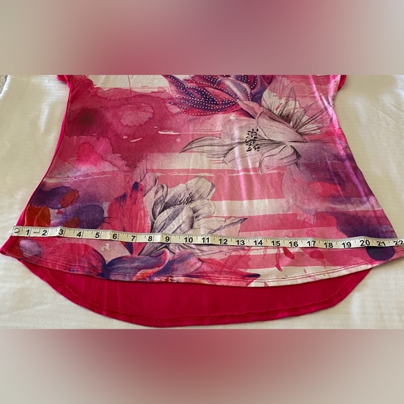 Belah & Codey women’s pink floral top,Size medium. - Picture 8 of 8